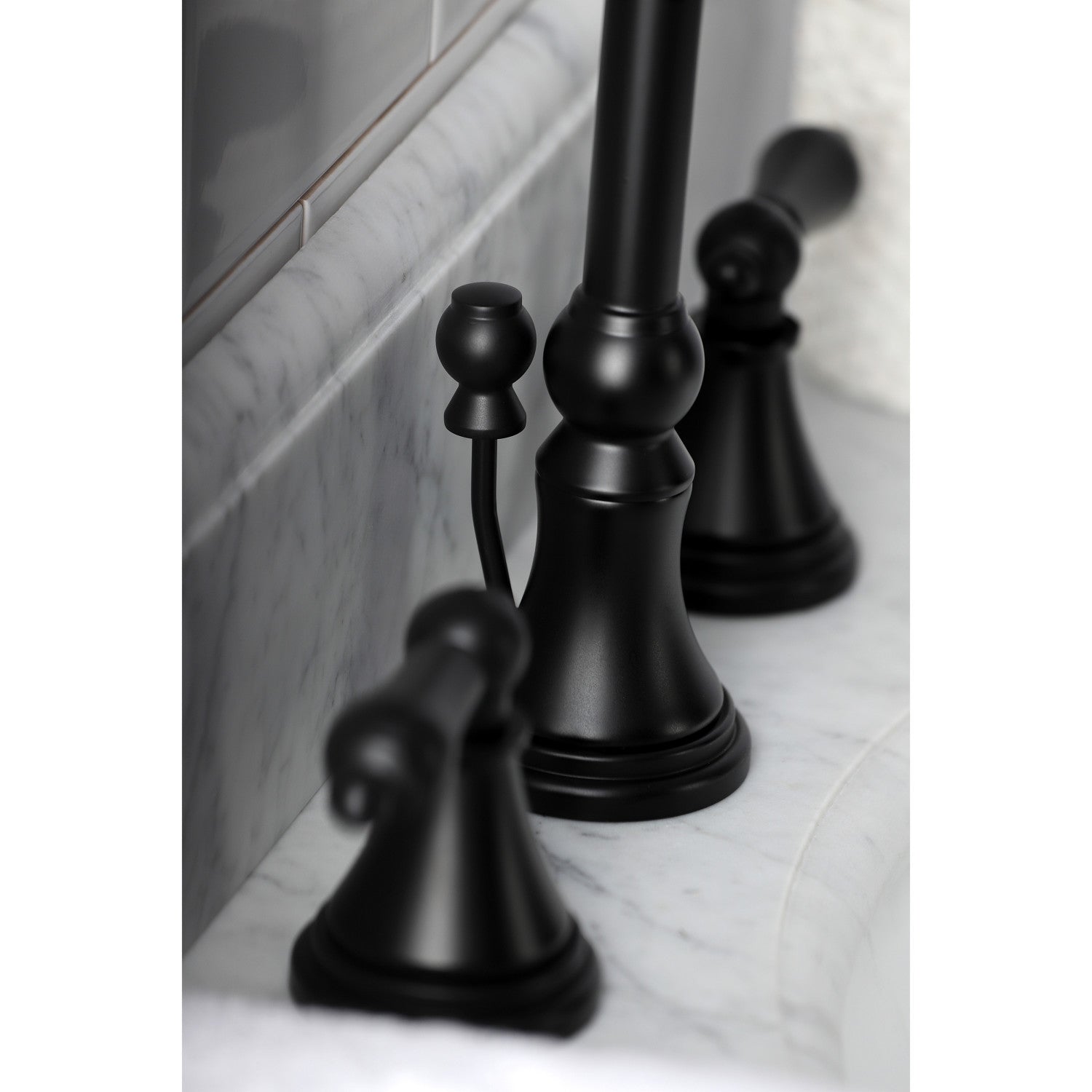 Kingston Tulare KS2980AL - Governor Two-Handle 3-Hole Deck Mount Widespread Bathroom Faucet with Brass Pop-Up, Matte Black — thumbnail 3